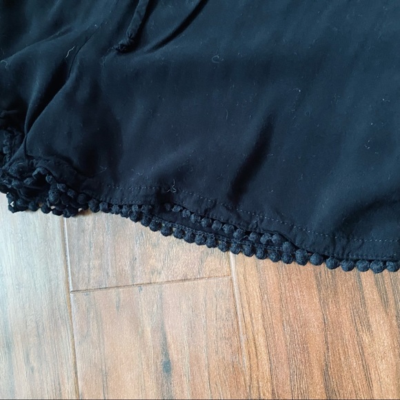 Bebop Black Pull on Shorts Sz Large - Picture 3 of 5